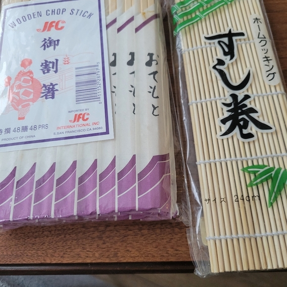 Bamboo Sushi Mat & JFC Chopstick Set New In Original Package - Picture 5 of 6